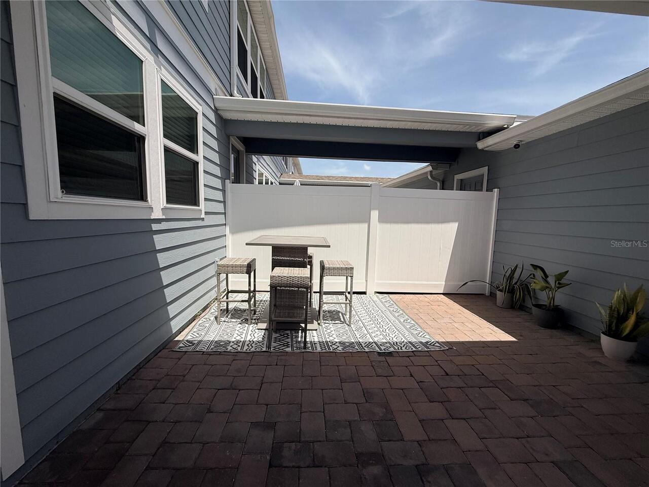 Listing Photo 14