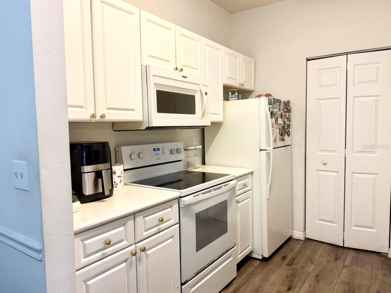 Listing Photo 7