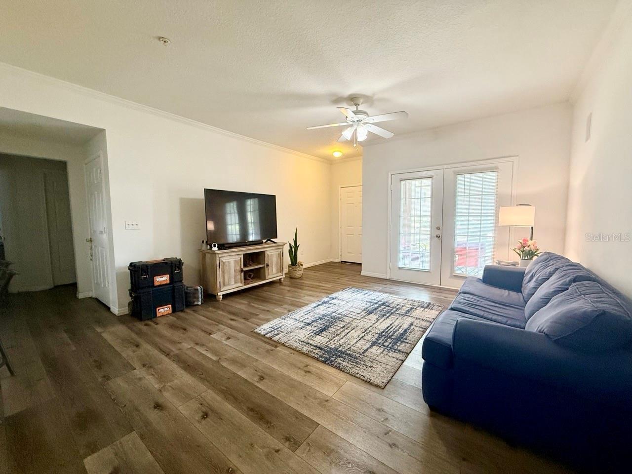 Listing Photo 8