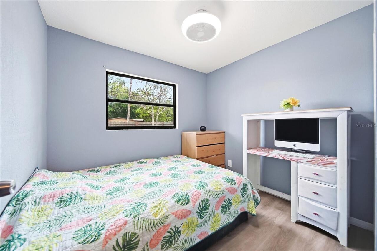 Listing Photo 10