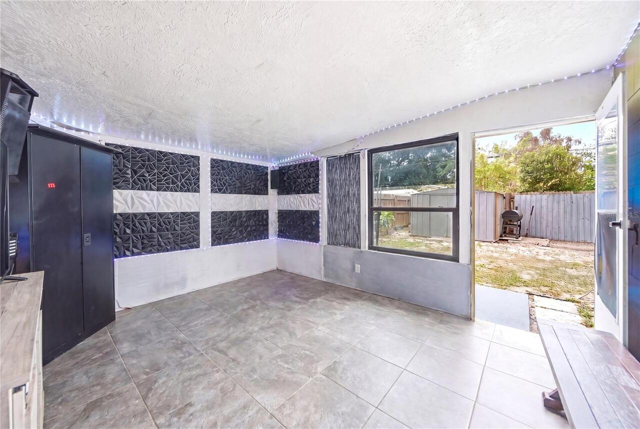 Listing Photo 16
