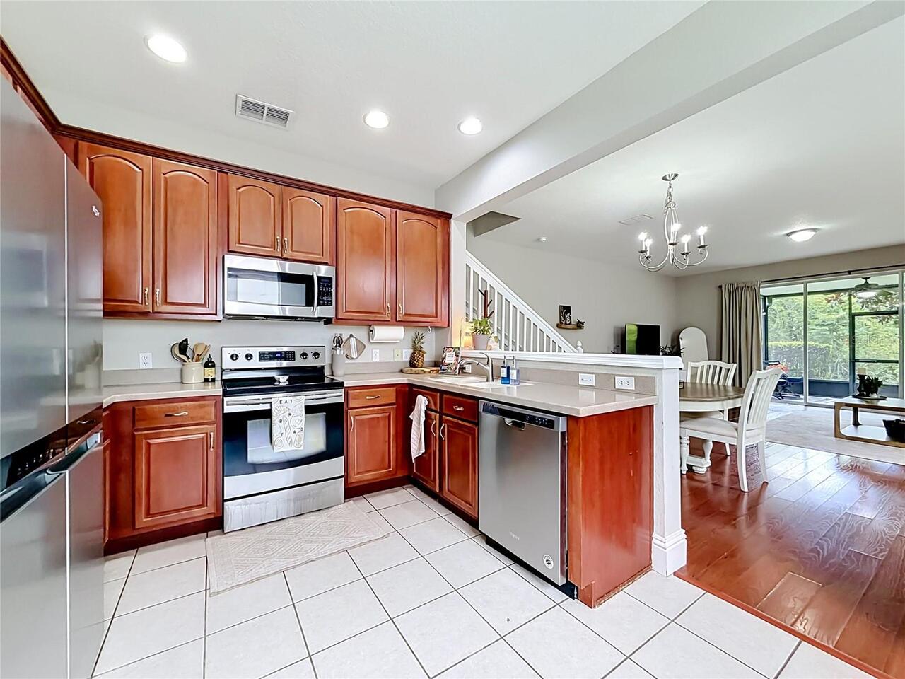 Listing Photo 8