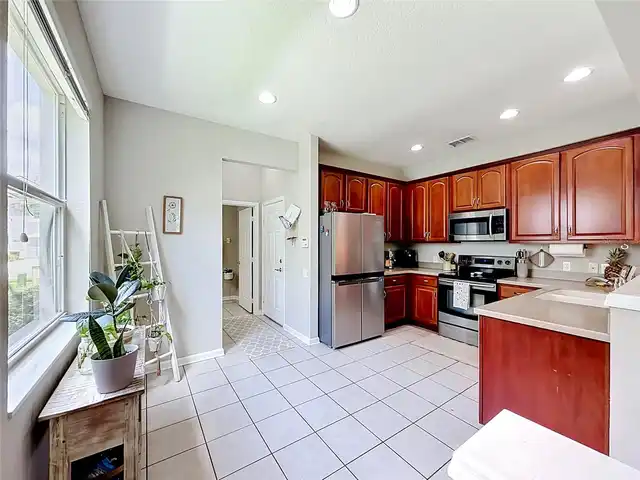 Listing Photo 14