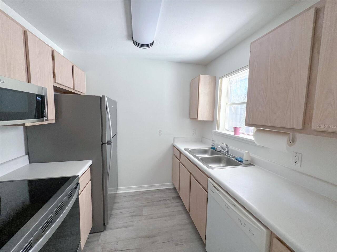 Listing Photo 7