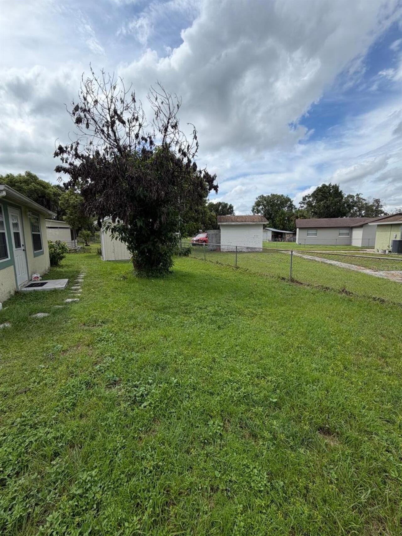 Listing Photo 12