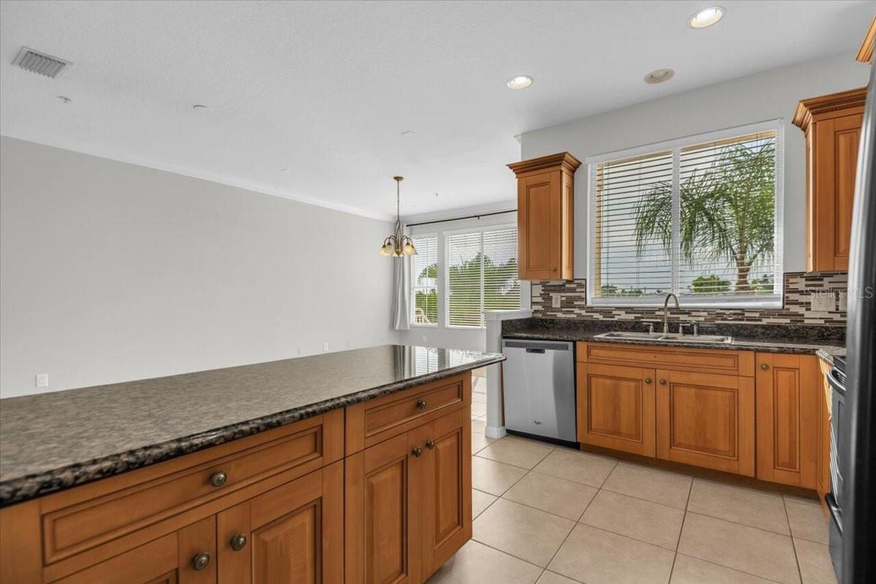 Listing Photo 11