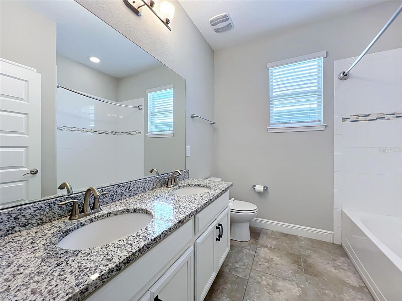 Listing Photo 43