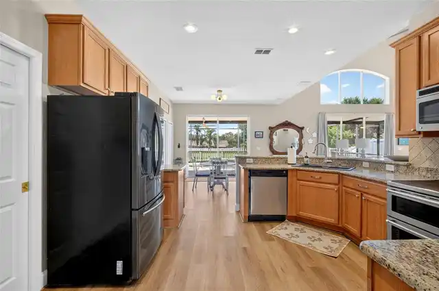 Listing Photo 19