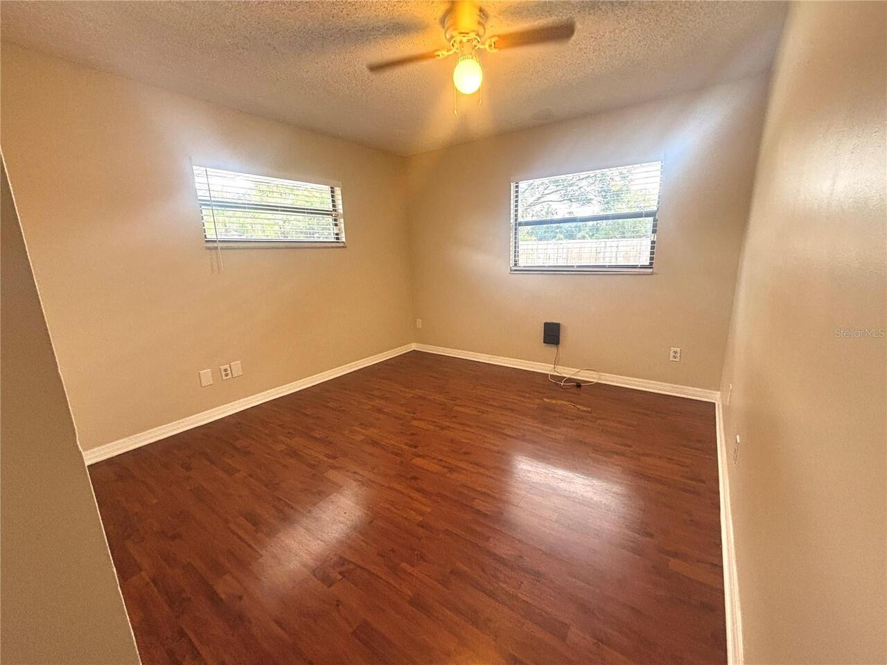 Listing Photo 9