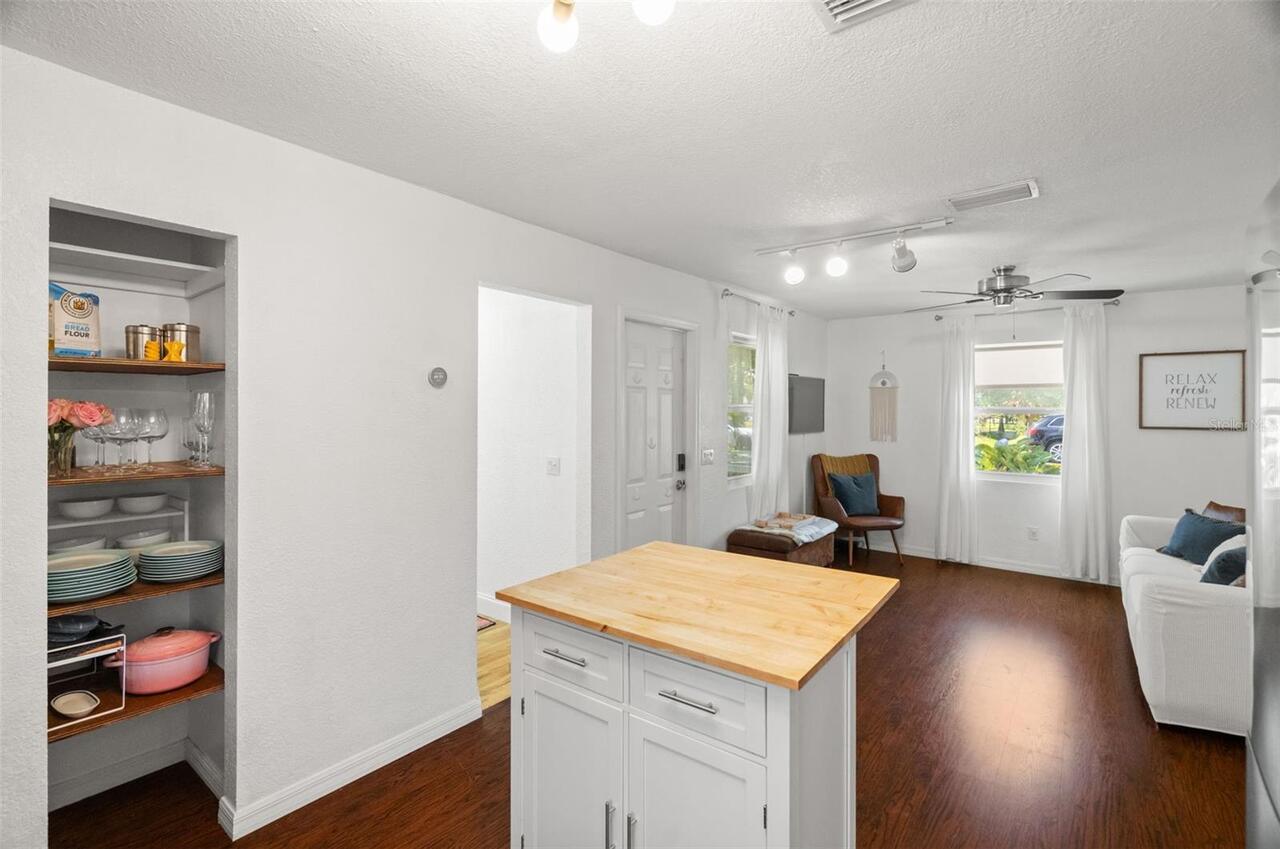 Listing Photo 14
