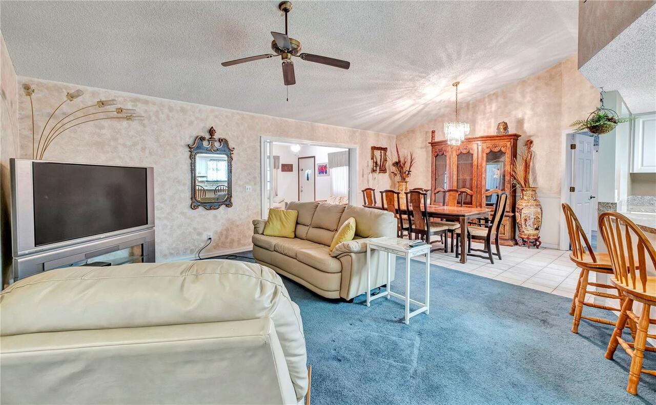 Listing Photo 8