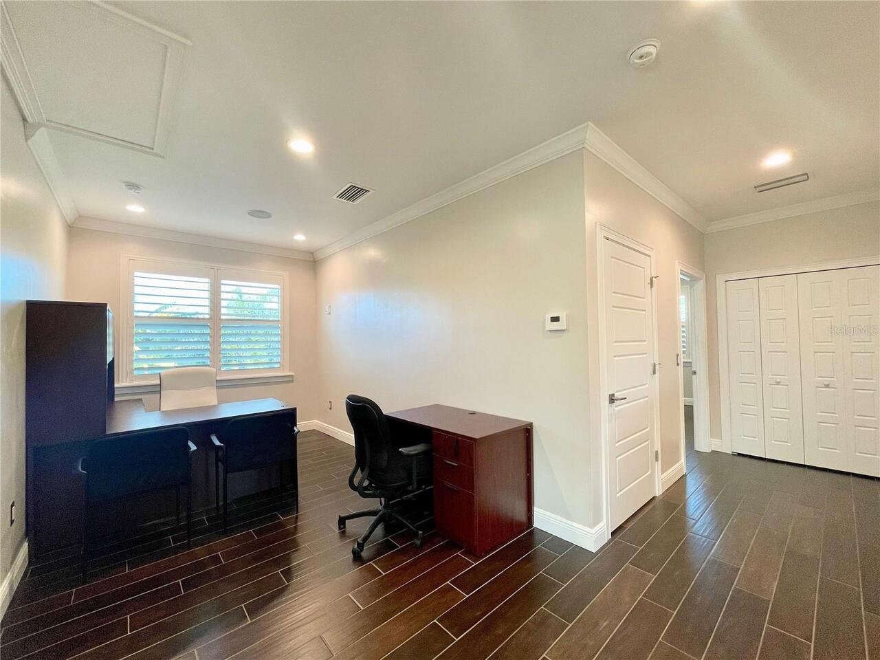 Listing Photo 17
