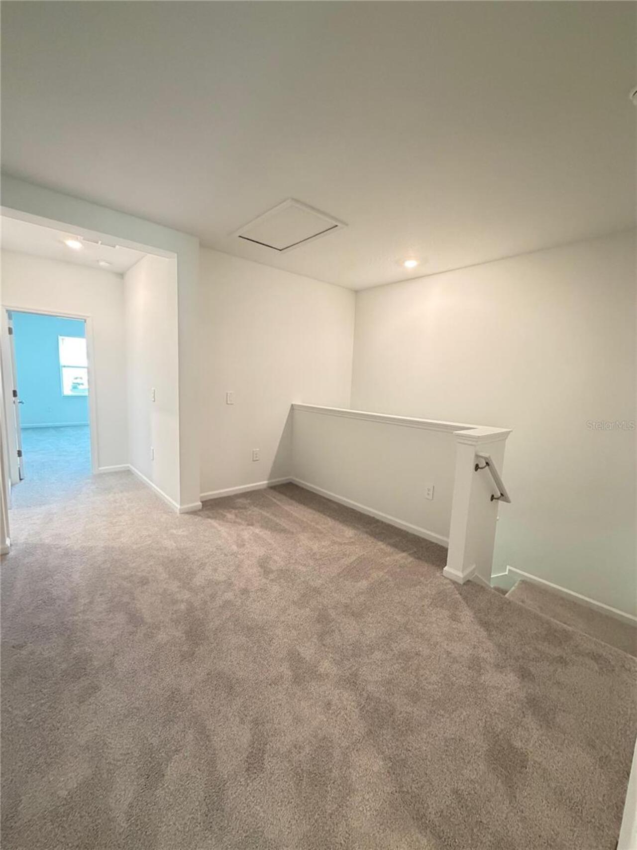 Listing Photo 12