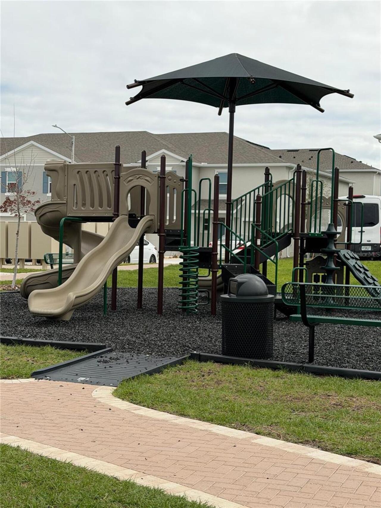 Listing Photo 18