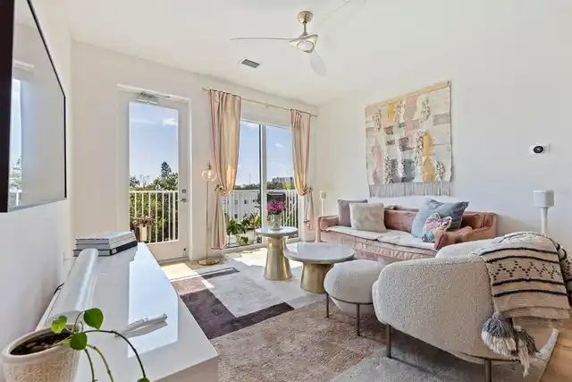 Listing Photo 14