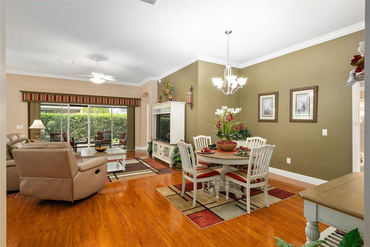 Listing Photo 9