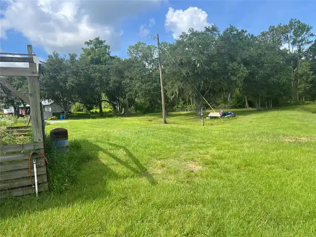Listing Photo 17