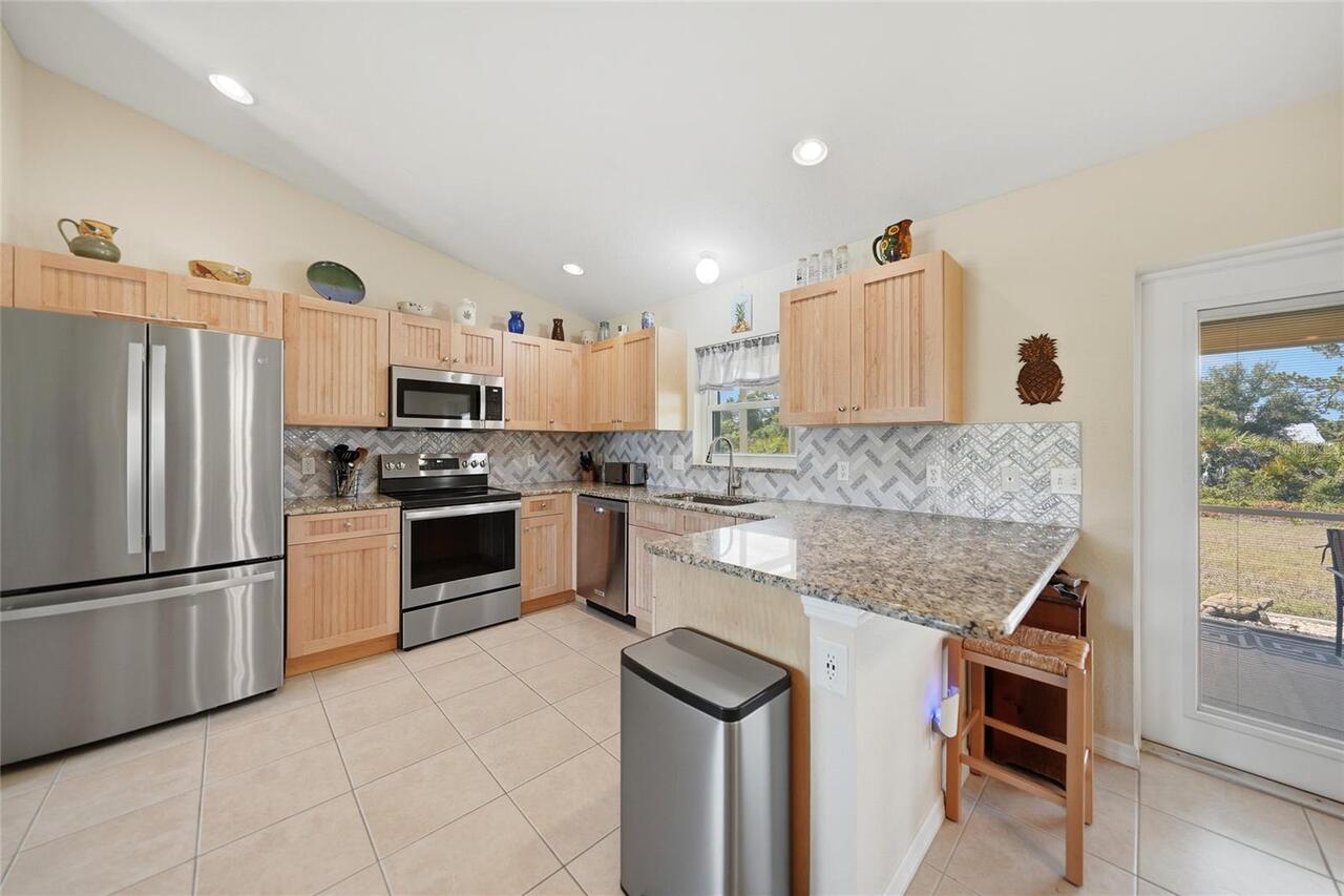 Listing Photo 9