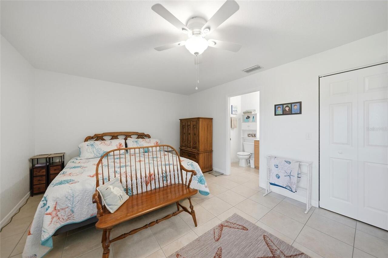 Listing Photo 14