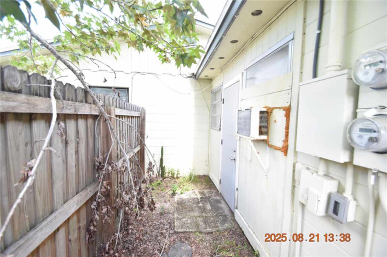Listing Photo 7