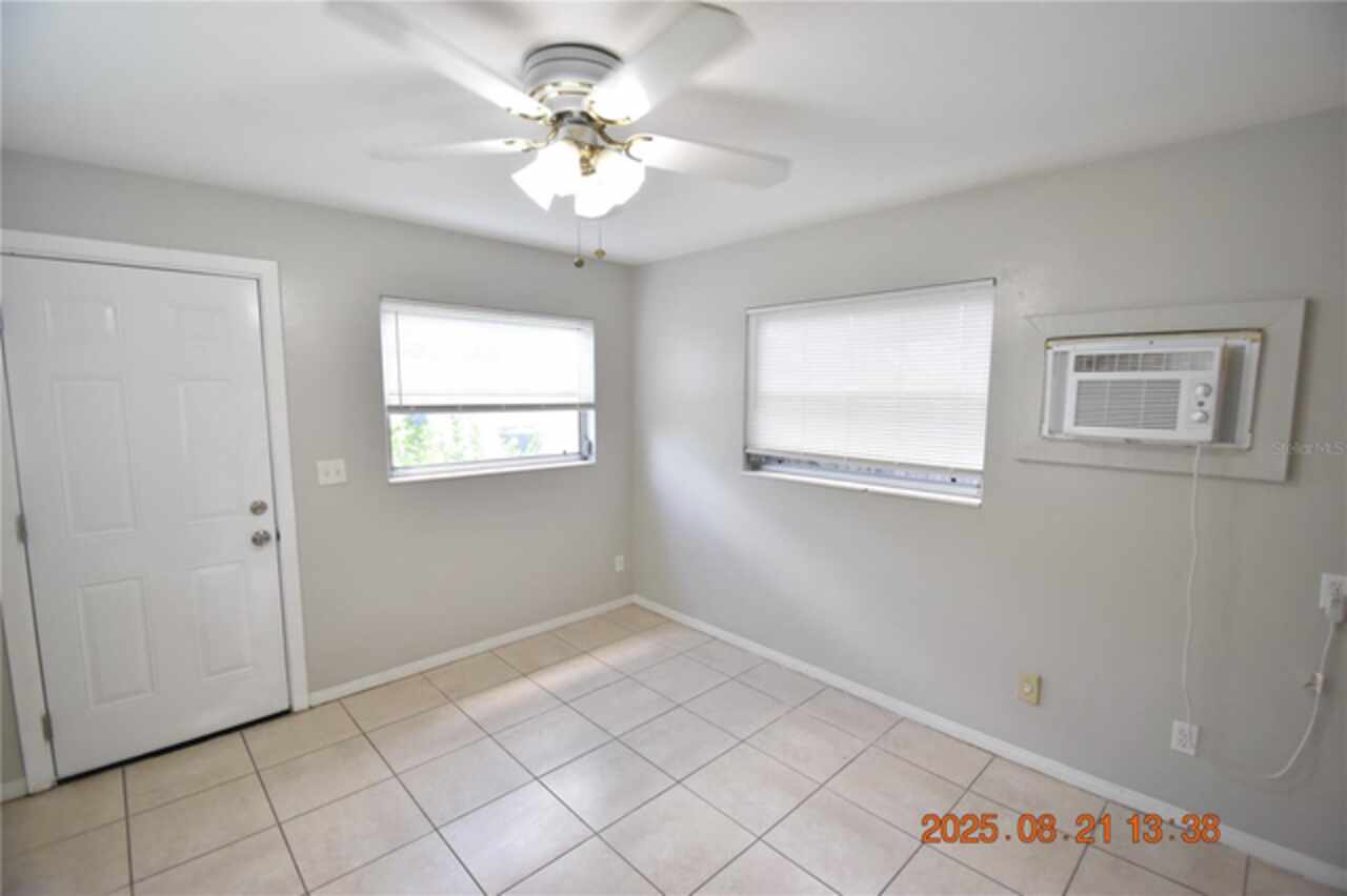 Listing Photo 8