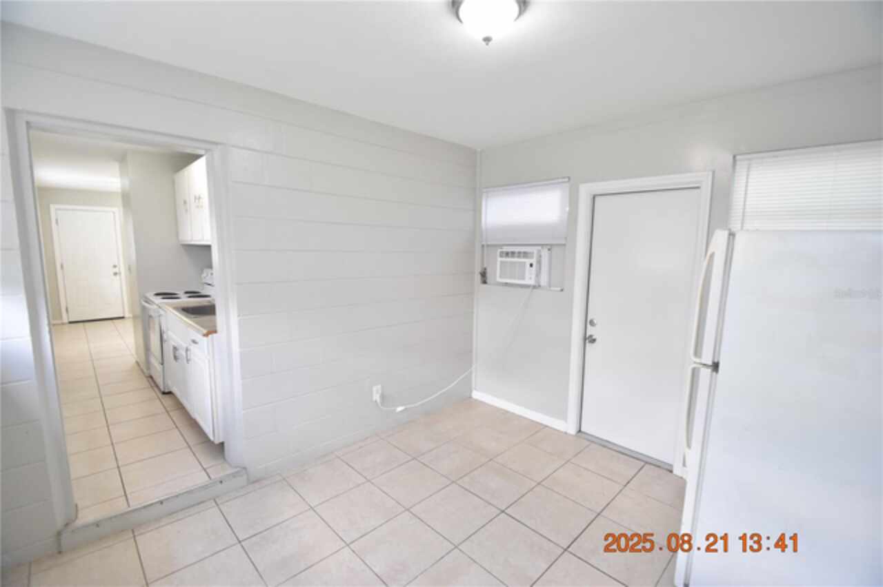 Listing Photo 16