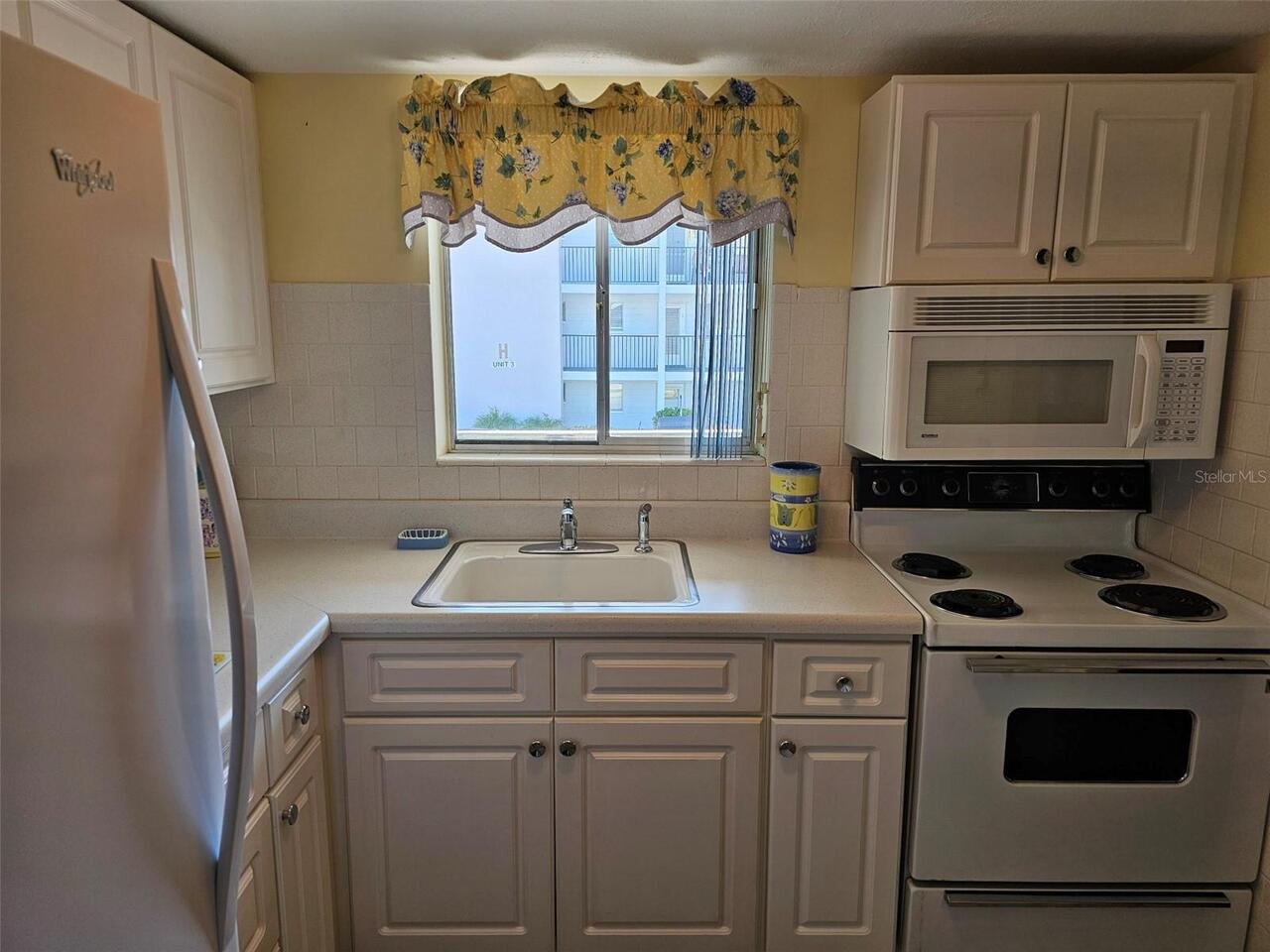 Listing Photo 14