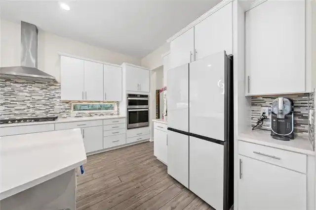 Listing Photo 15