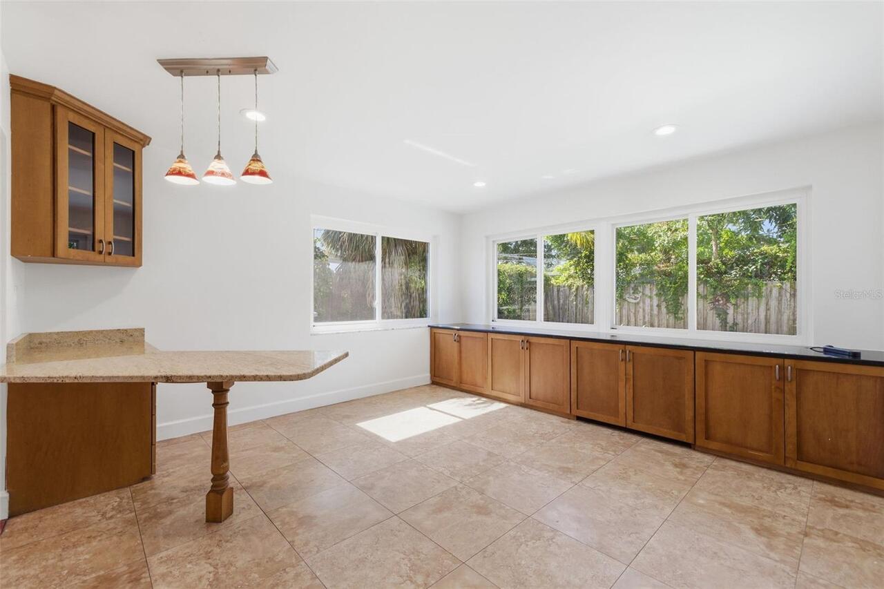 Listing Photo 17
