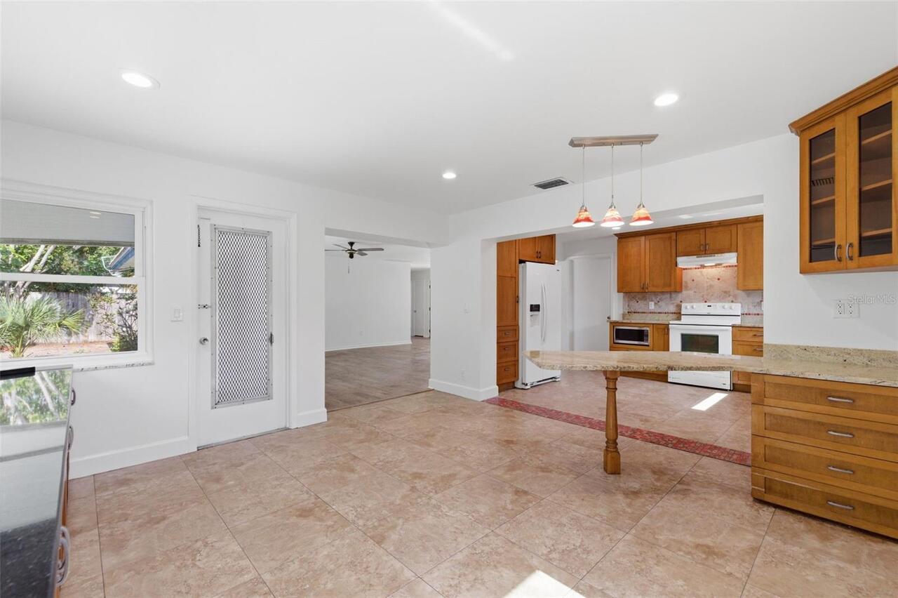 Listing Photo 18