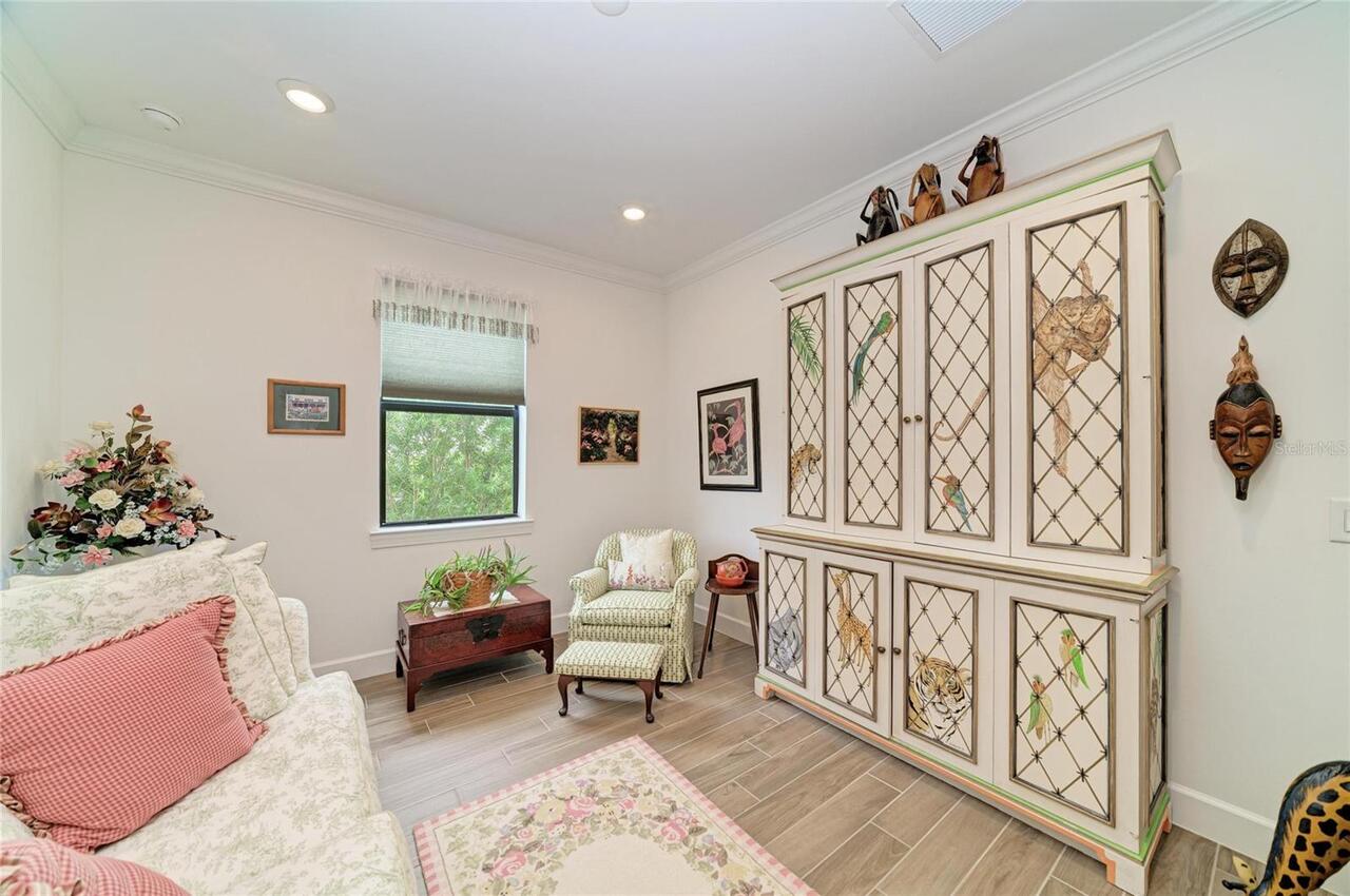 Listing Photo 35
