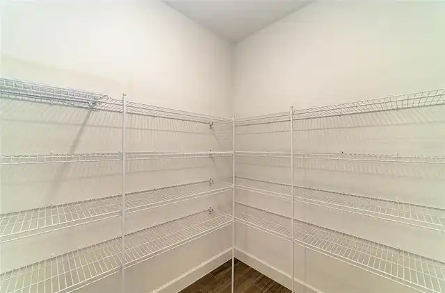 Listing Photo 23