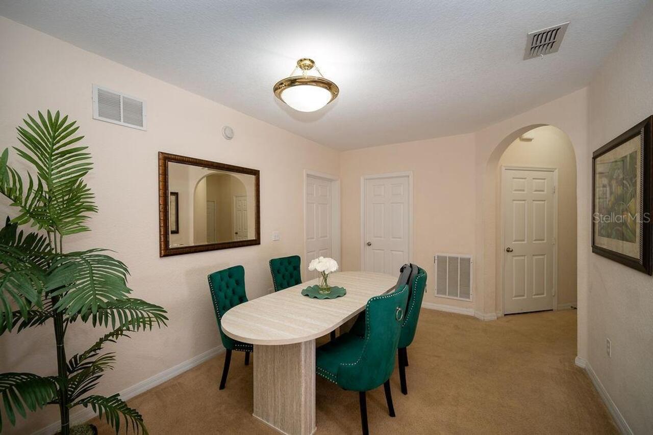 Listing Photo 8