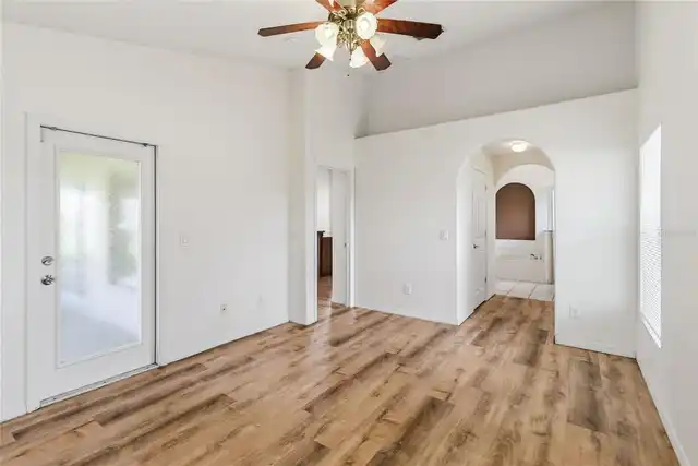 Listing Photo 23