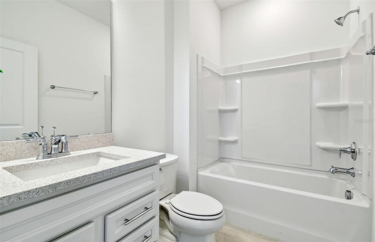 Listing Photo 12