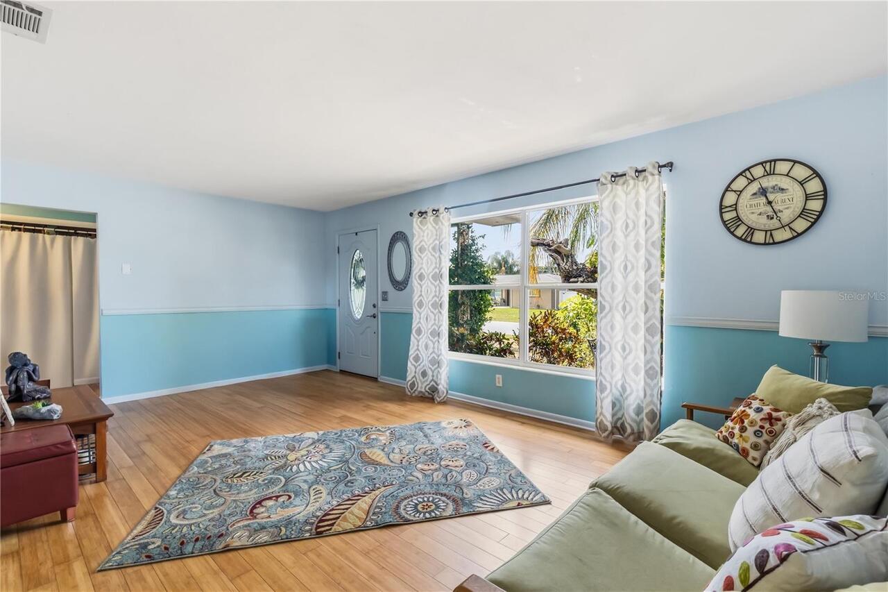 Listing Photo 15