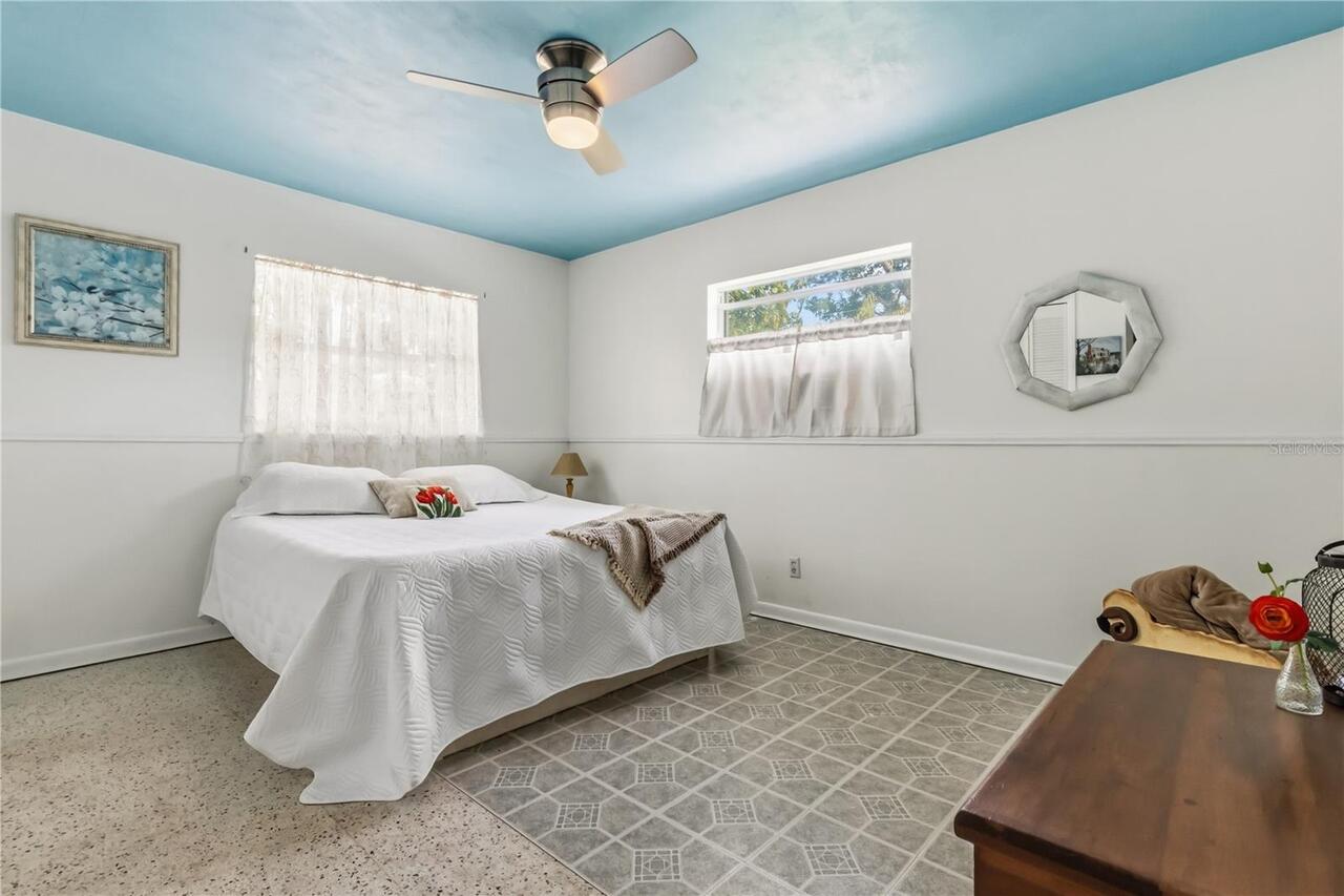 Listing Photo 16