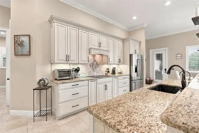Listing Photo 17