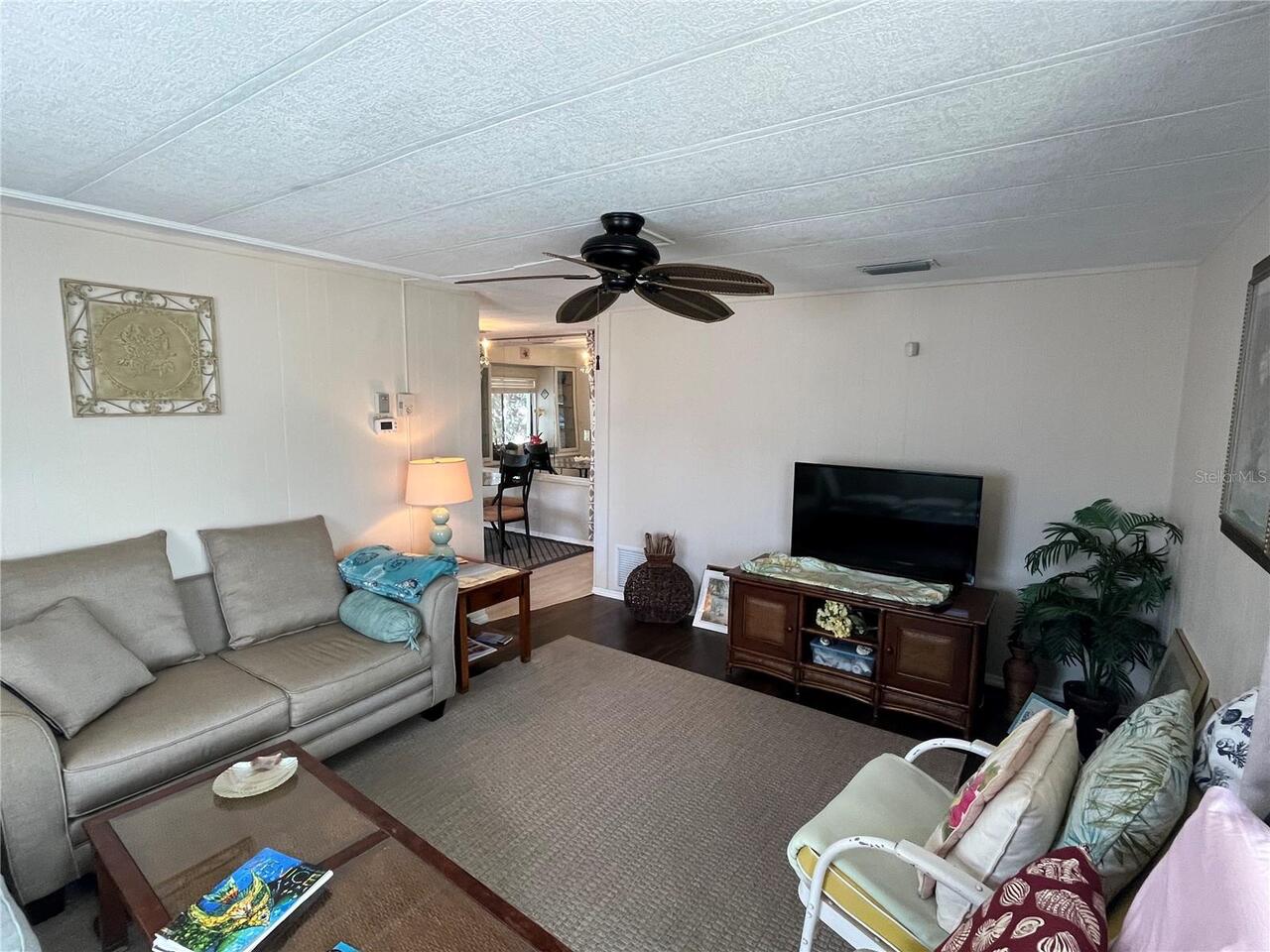 Listing Photo 8