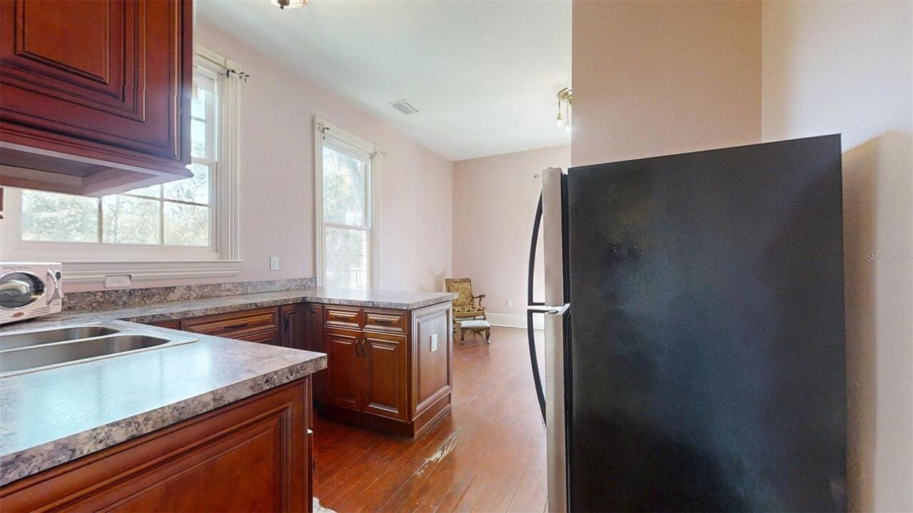 Listing Photo 18