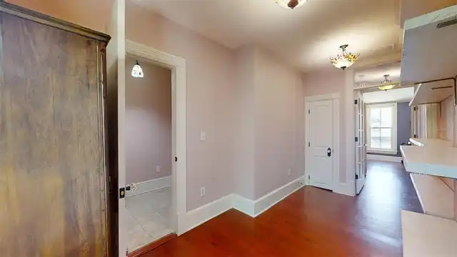 Listing Photo 15