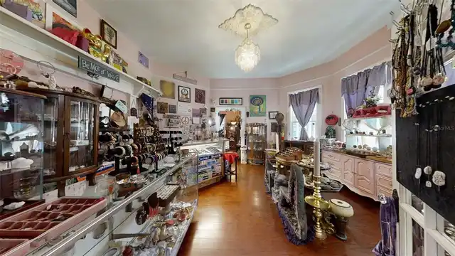 Listing Photo 35