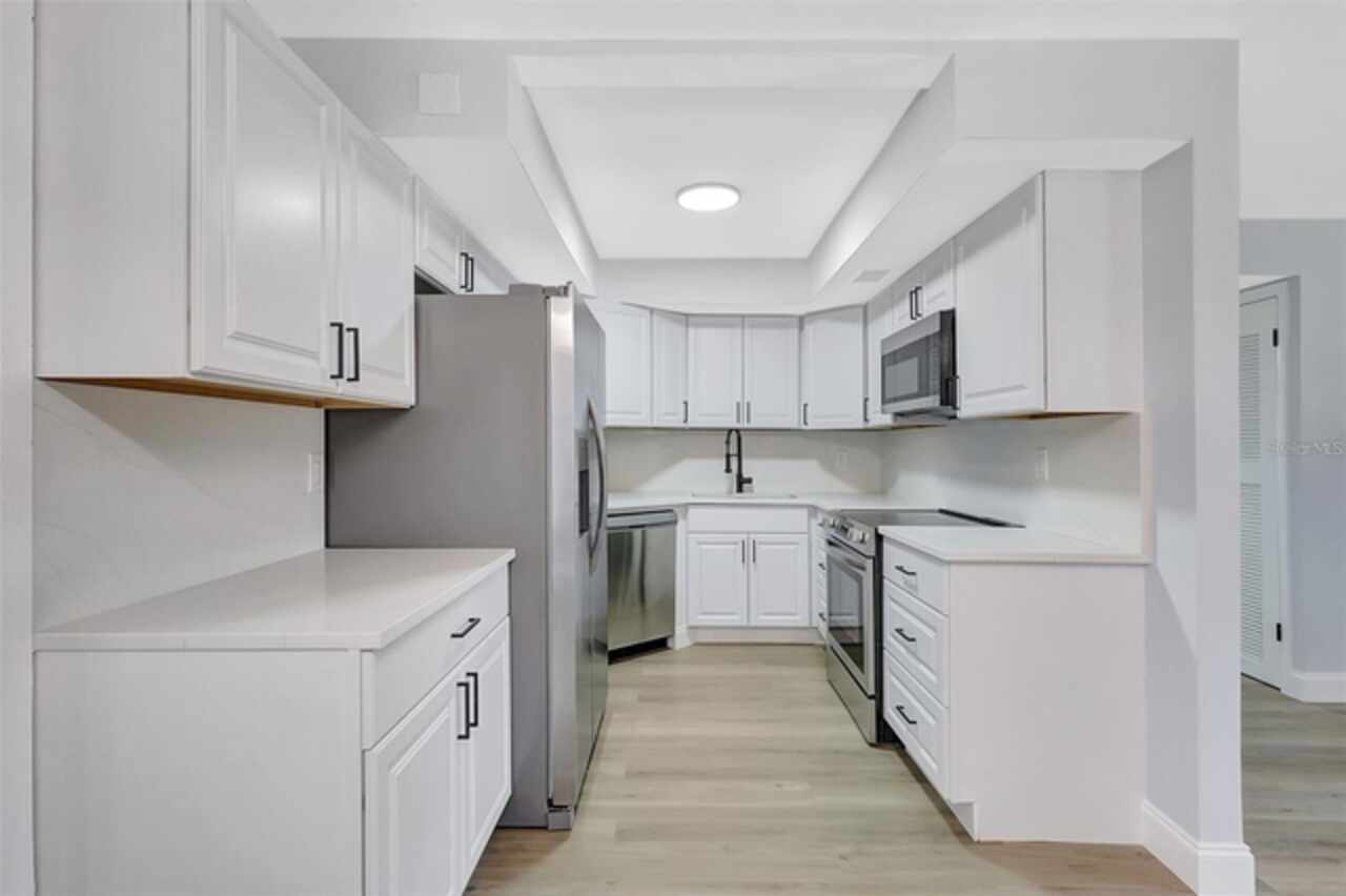 Listing Photo 9