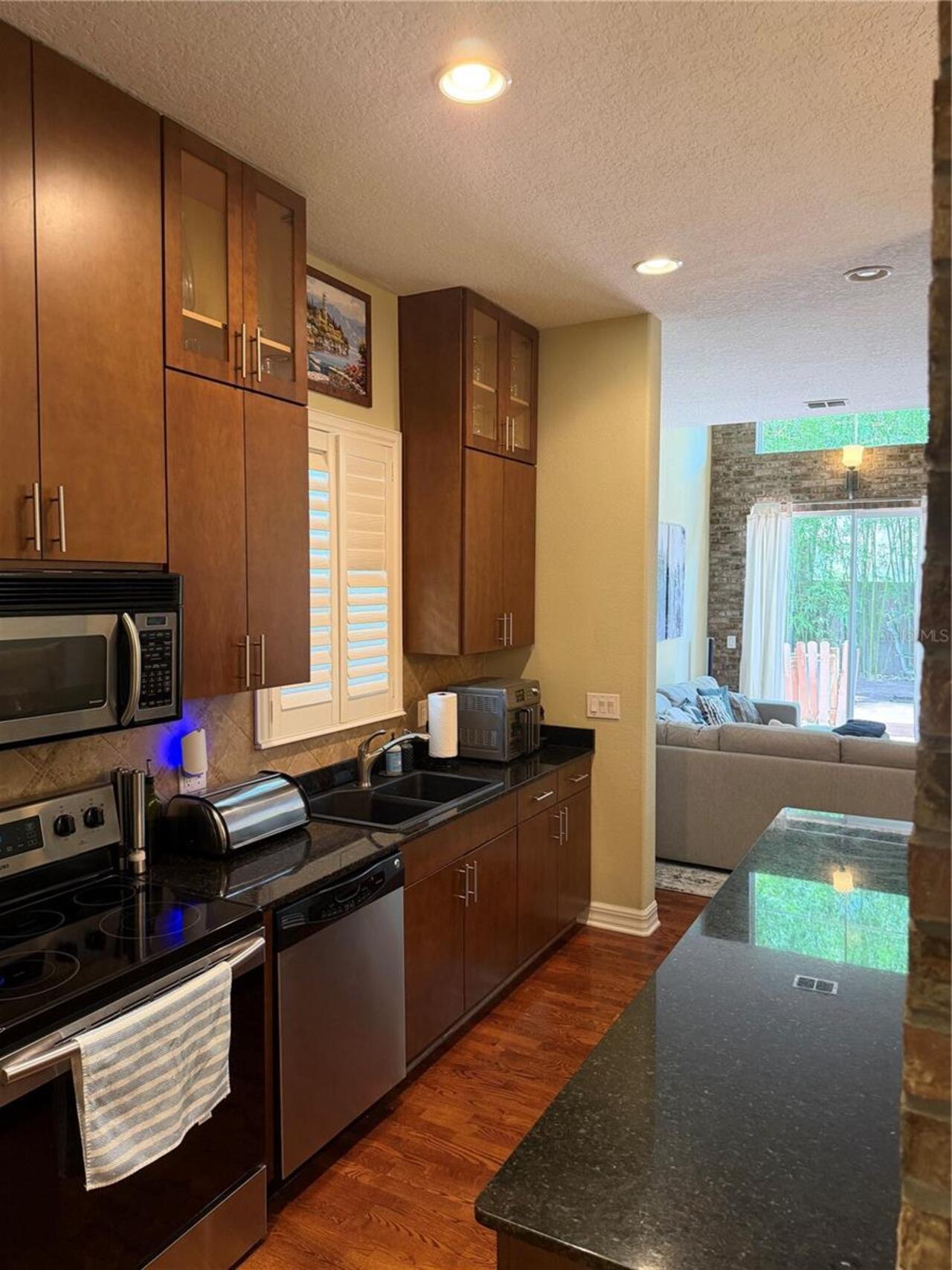 Listing Photo 7