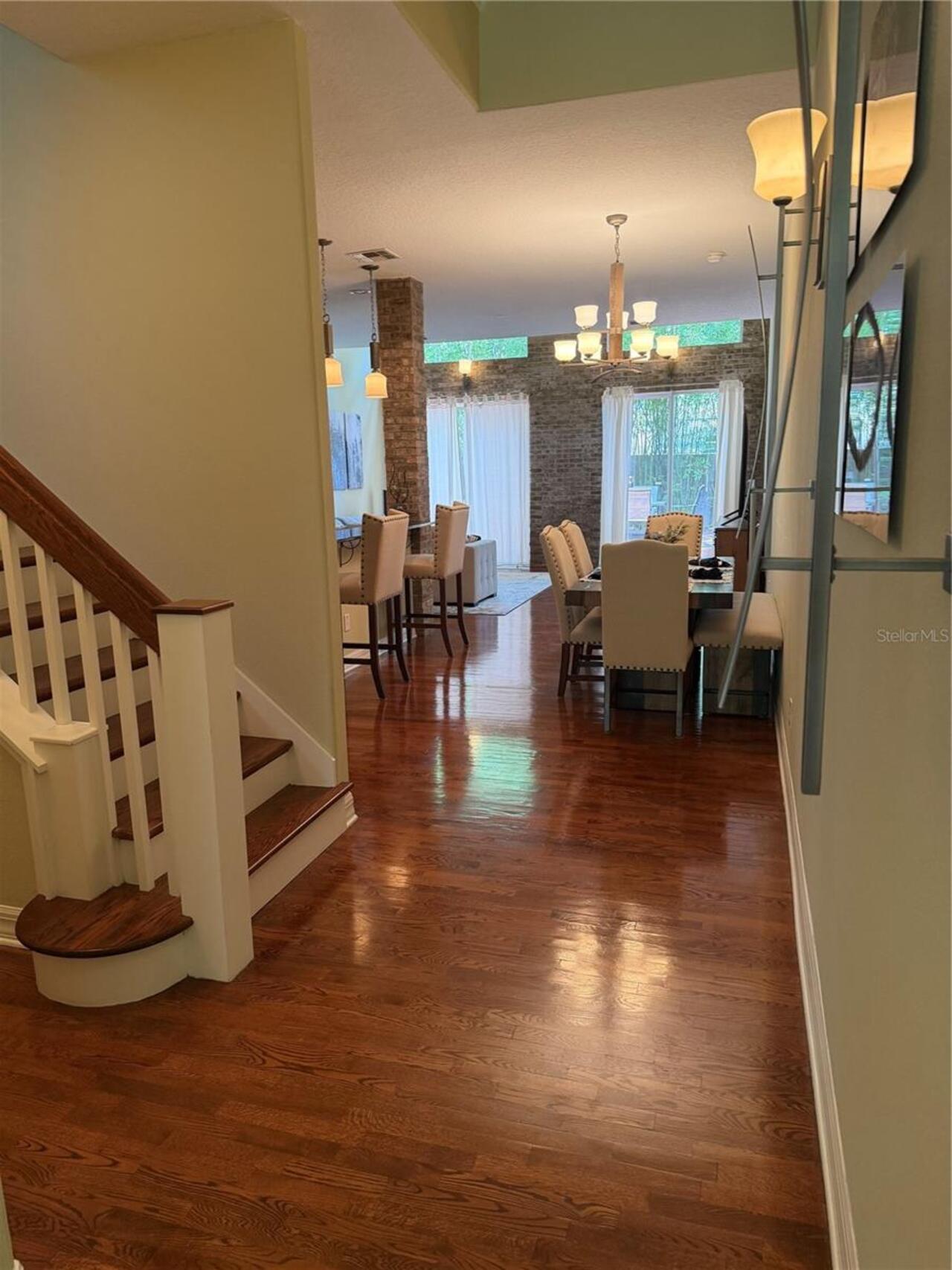 Listing Photo 11