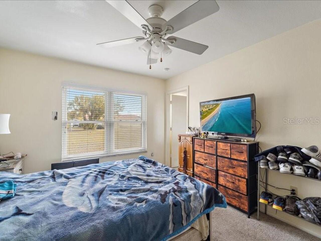 Listing Photo 8