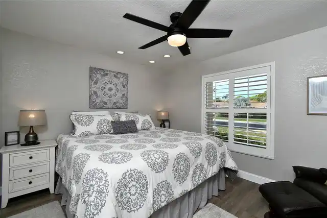 Listing Photo 19