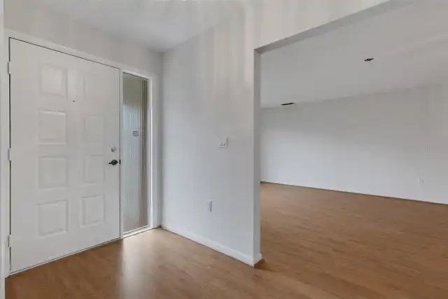 Listing Photo 16