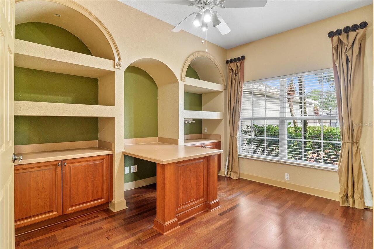 Listing Photo 11