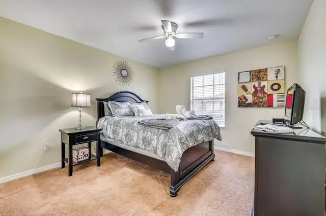 Listing Photo 12
